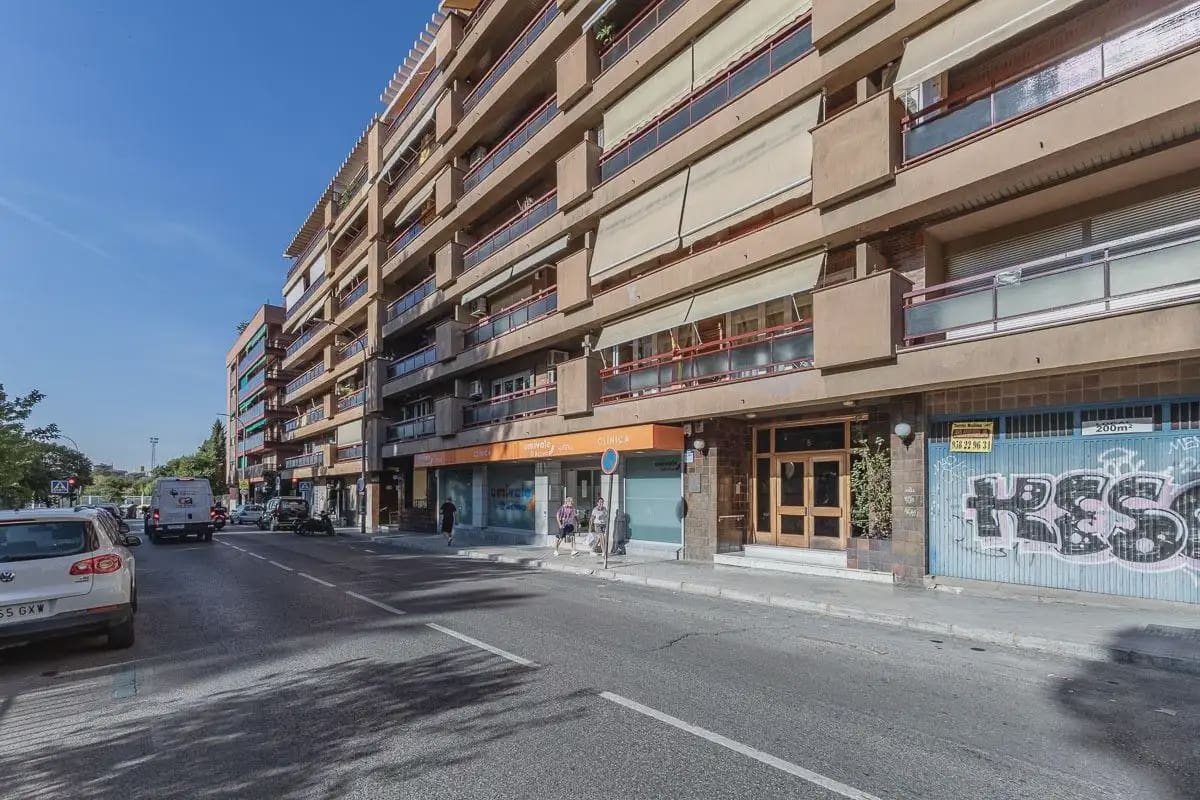 Bedrift til salgs i Granada by - € 8 000 (Ref: 9837102)