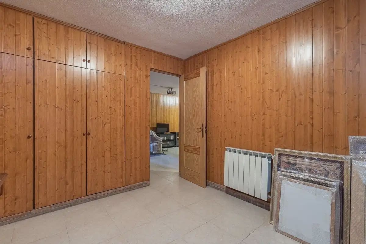 Villa/Maison à vendre à Gojar avec garage - 399 000 € (Ref: 9837103)