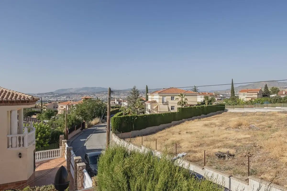 Villa/Maison à vendre à Gojar avec garage - 399 000 € (Ref: 9837103)
