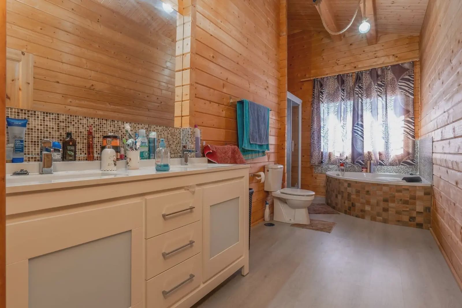 Moradia para venda em Churriana de la Vega com piscina garagem - 450 000 € (Ref: 9837106)