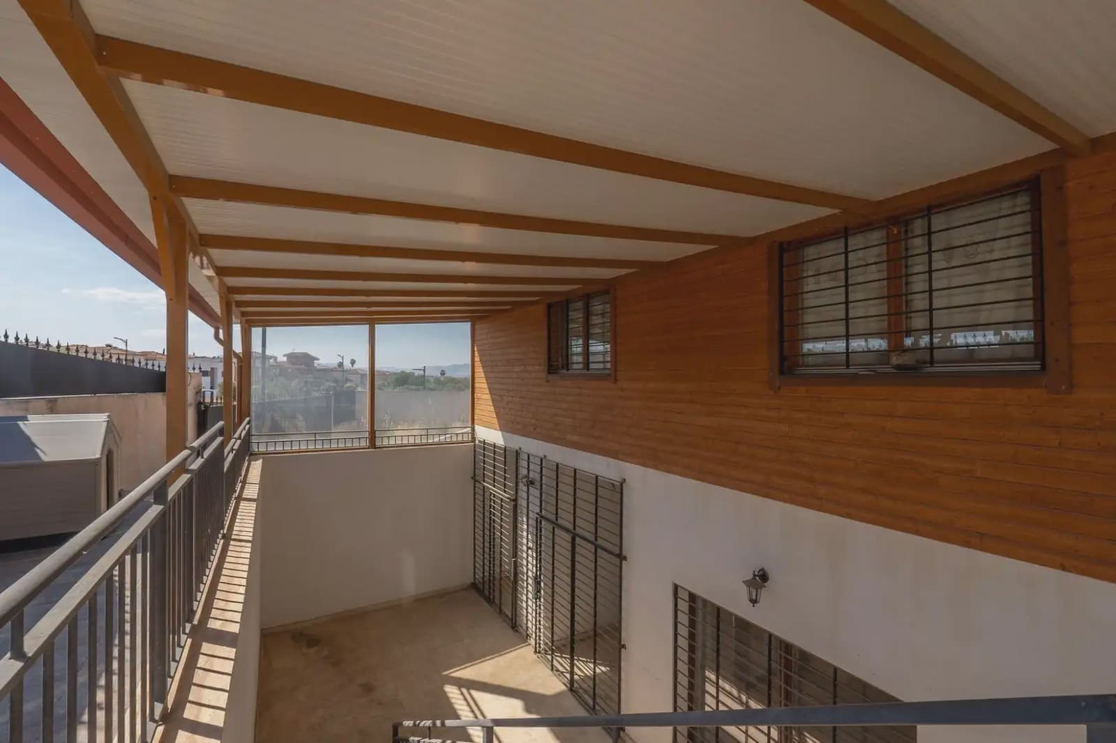 Moradia para venda em Churriana de la Vega com piscina garagem - 450 000 € (Ref: 9837106)