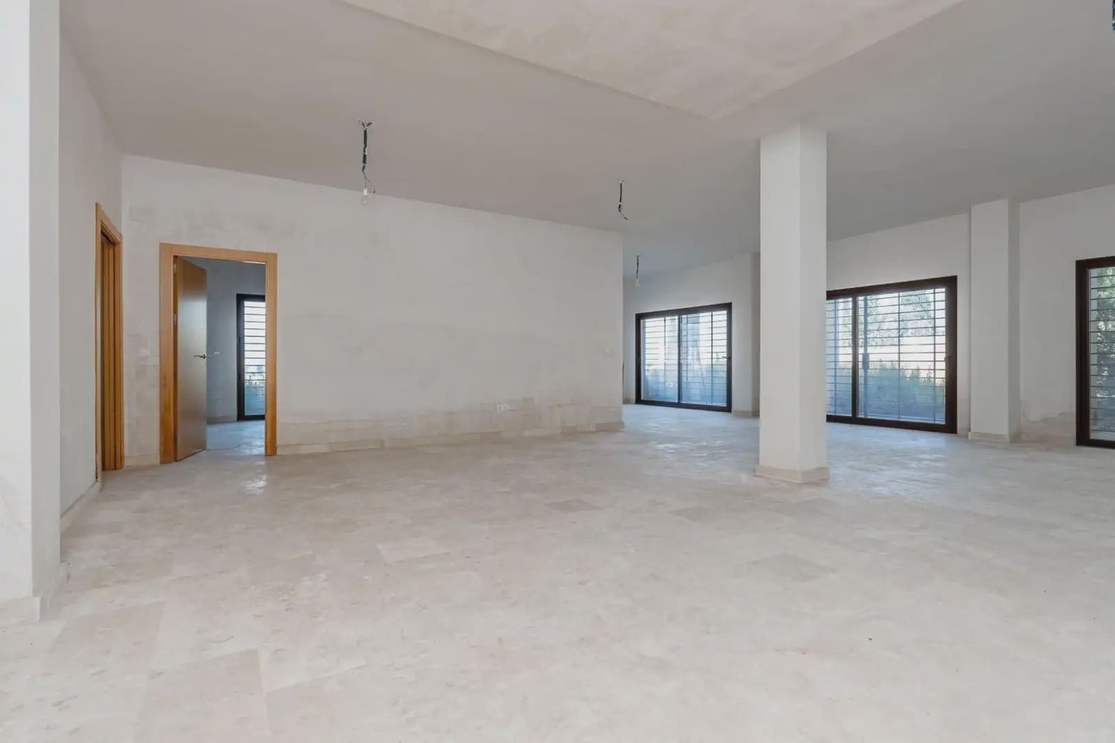 Moradia para venda em Churriana de la Vega com piscina garagem - 450 000 € (Ref: 9837106)