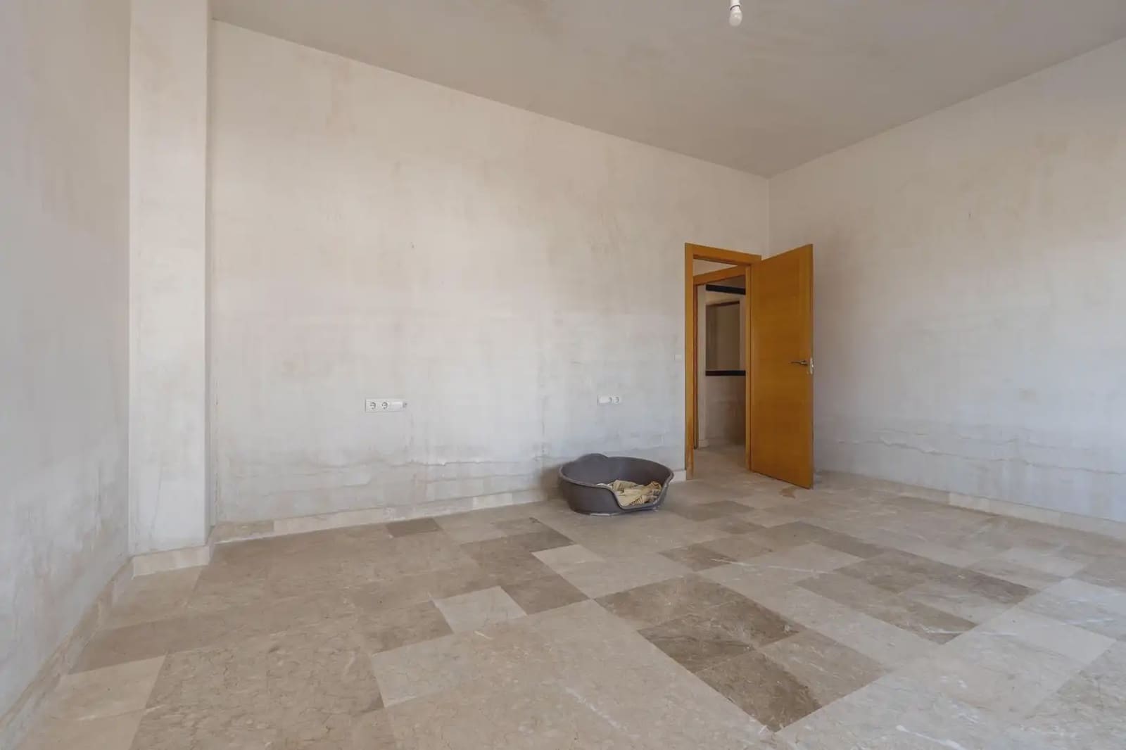 Moradia para venda em Churriana de la Vega com piscina garagem - 450 000 € (Ref: 9837106)