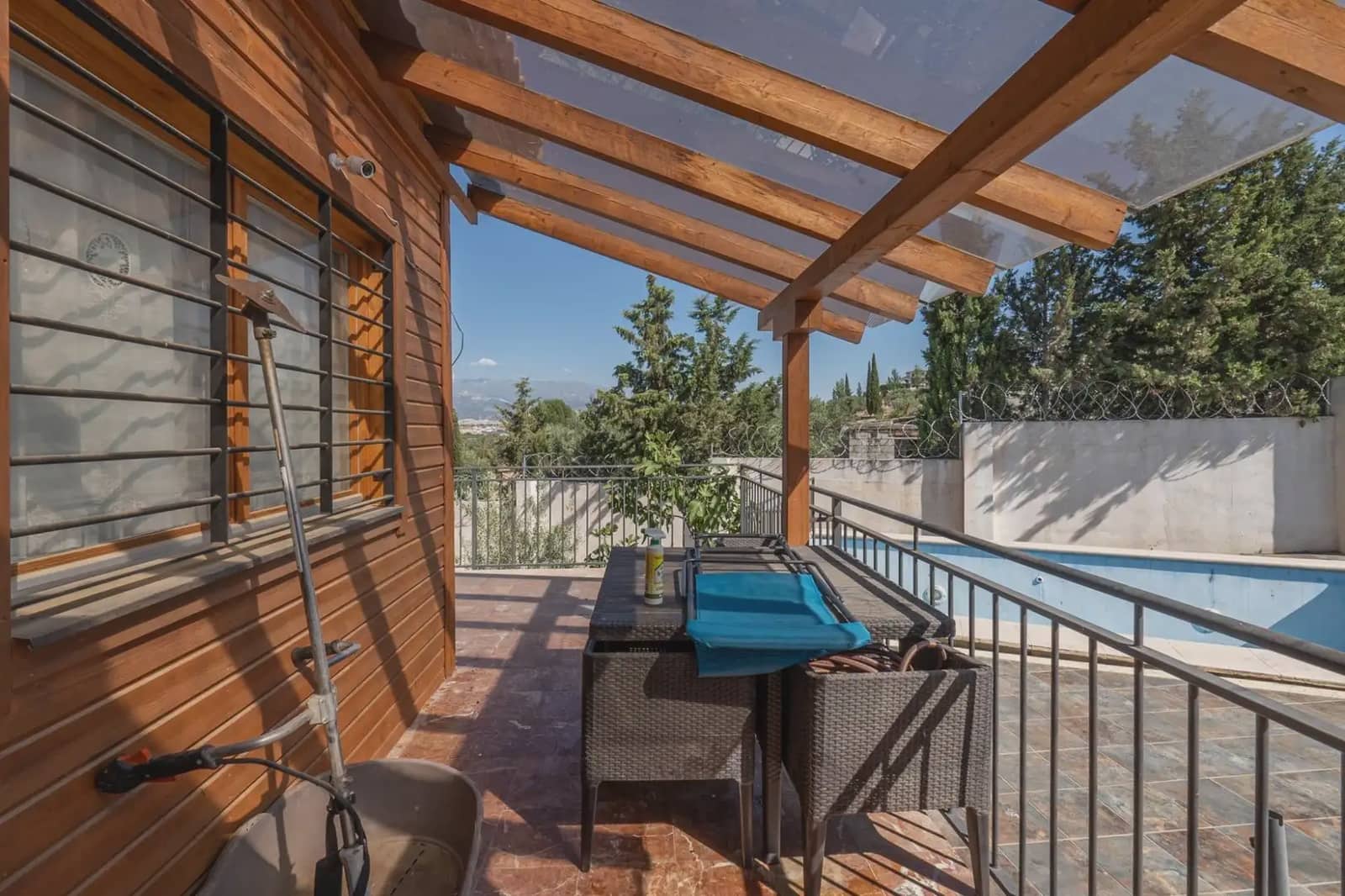 Moradia para venda em Churriana de la Vega com piscina garagem - 450 000 € (Ref: 9837106)