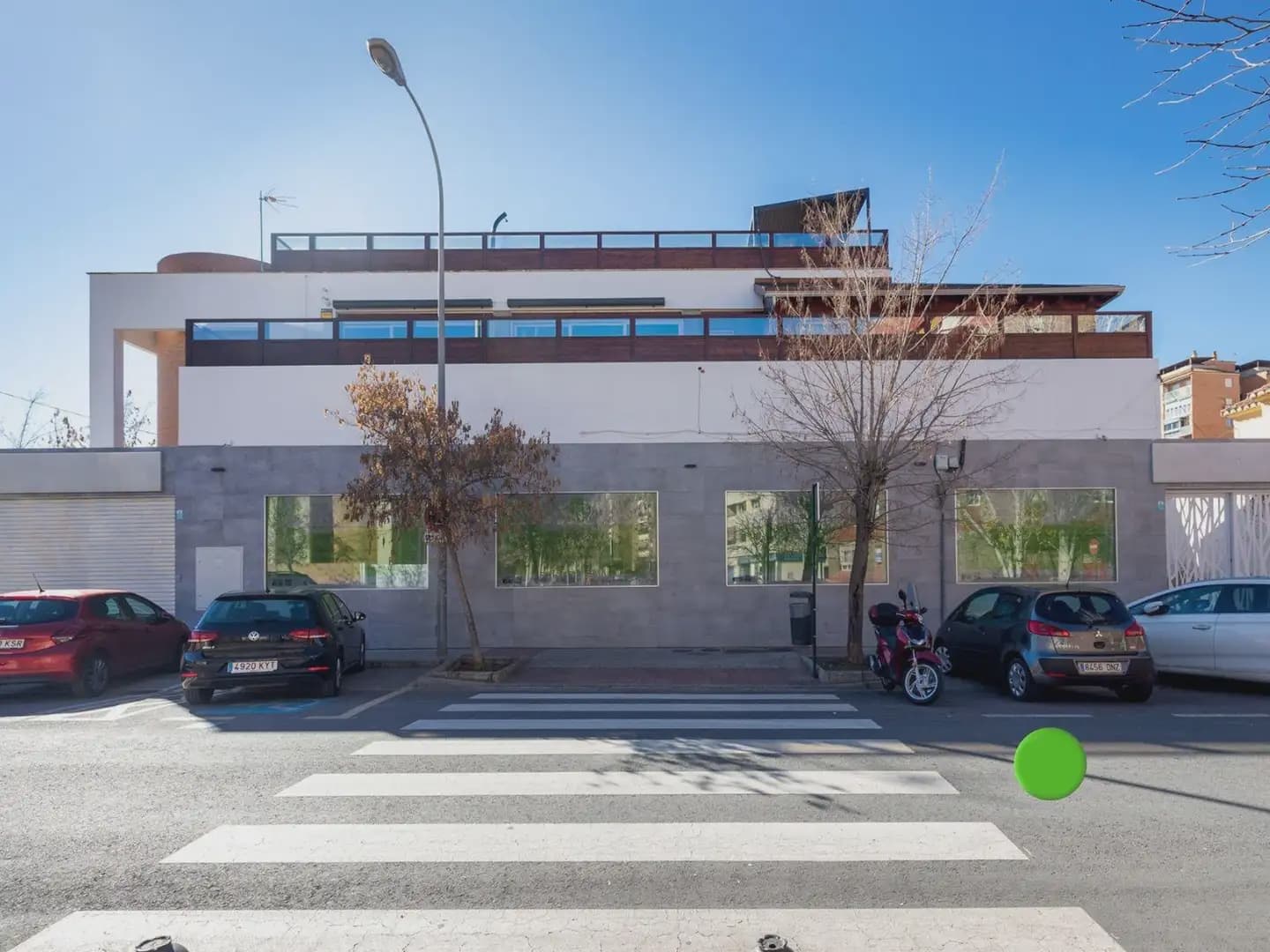 Erhverv til salg i Granada by - € 500.000 (Ref: 9837107)