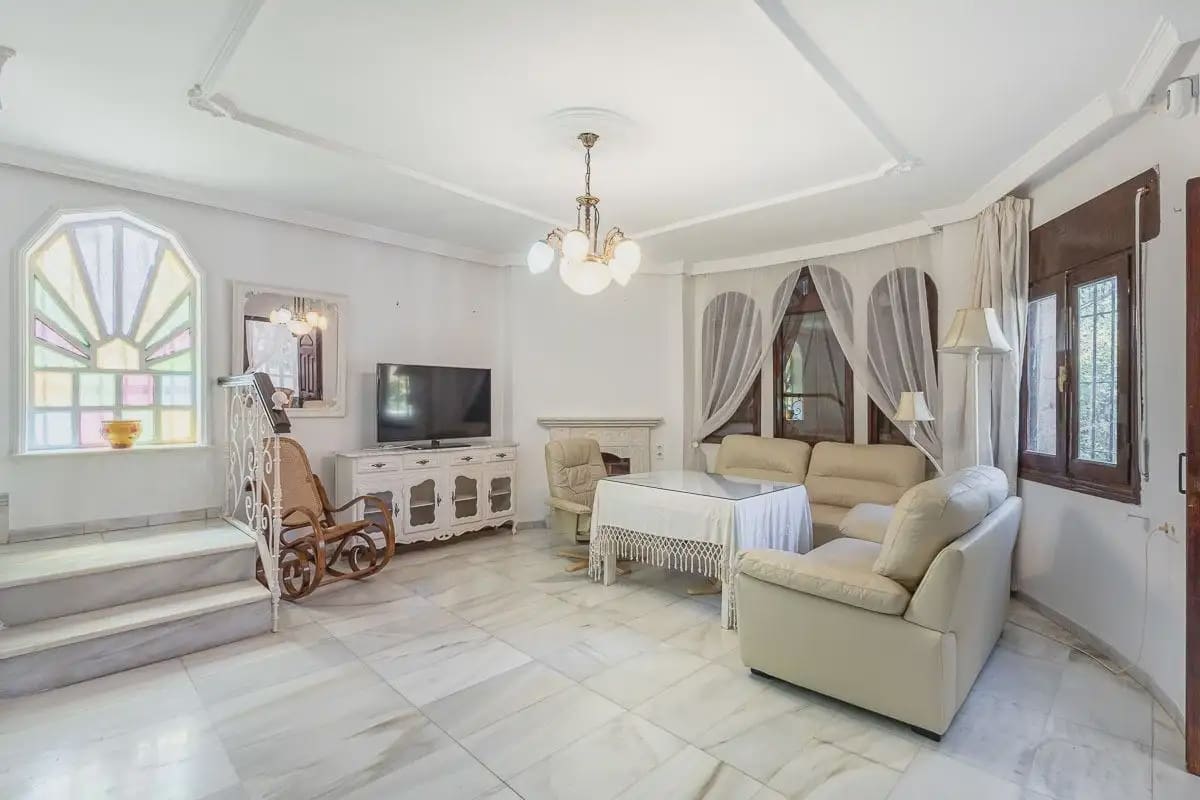 Villa for sale in Purullena with garage - € 249,000 (Ref: 9837108)