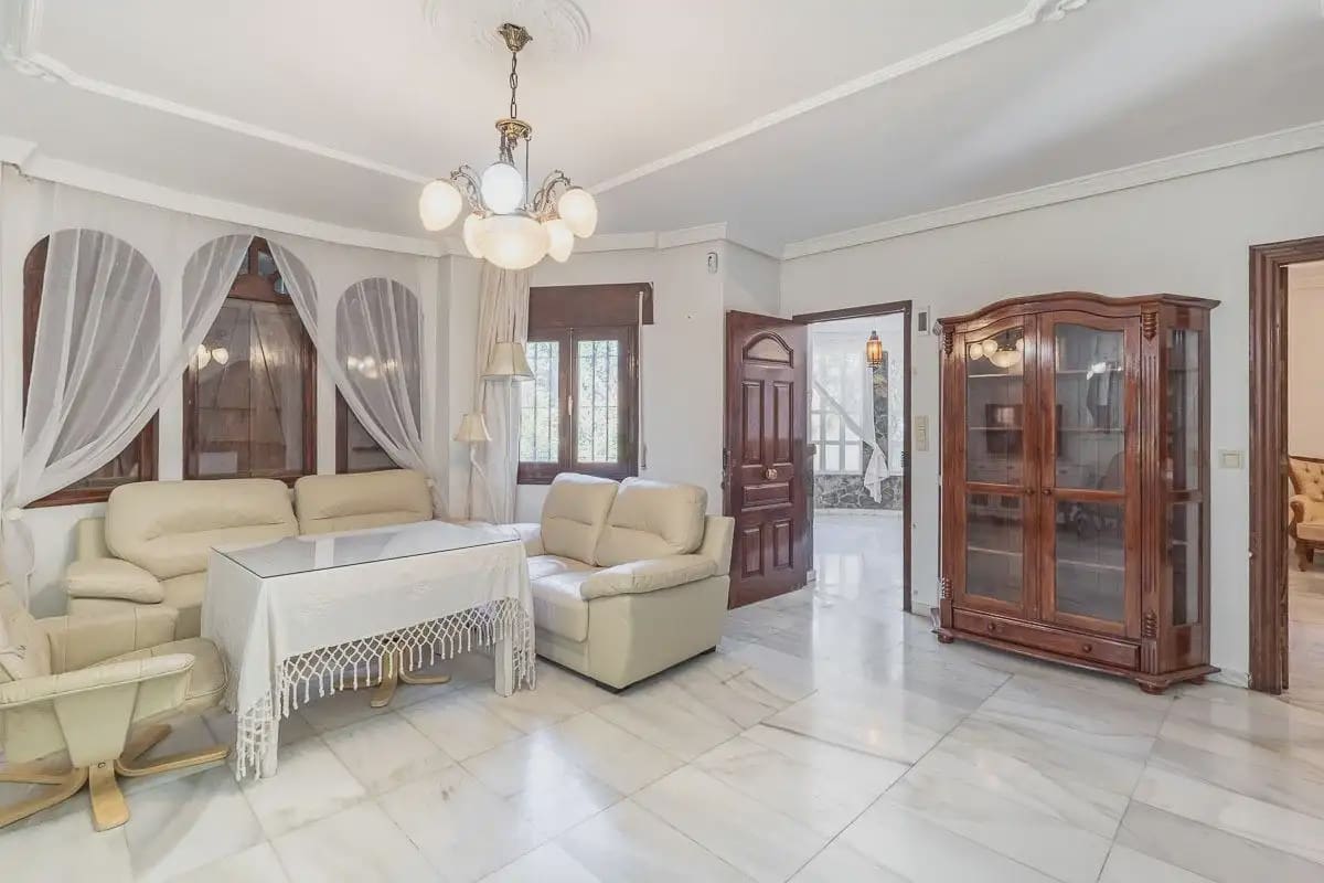 Villa for sale in Purullena with garage - € 249,000 (Ref: 9837108)
