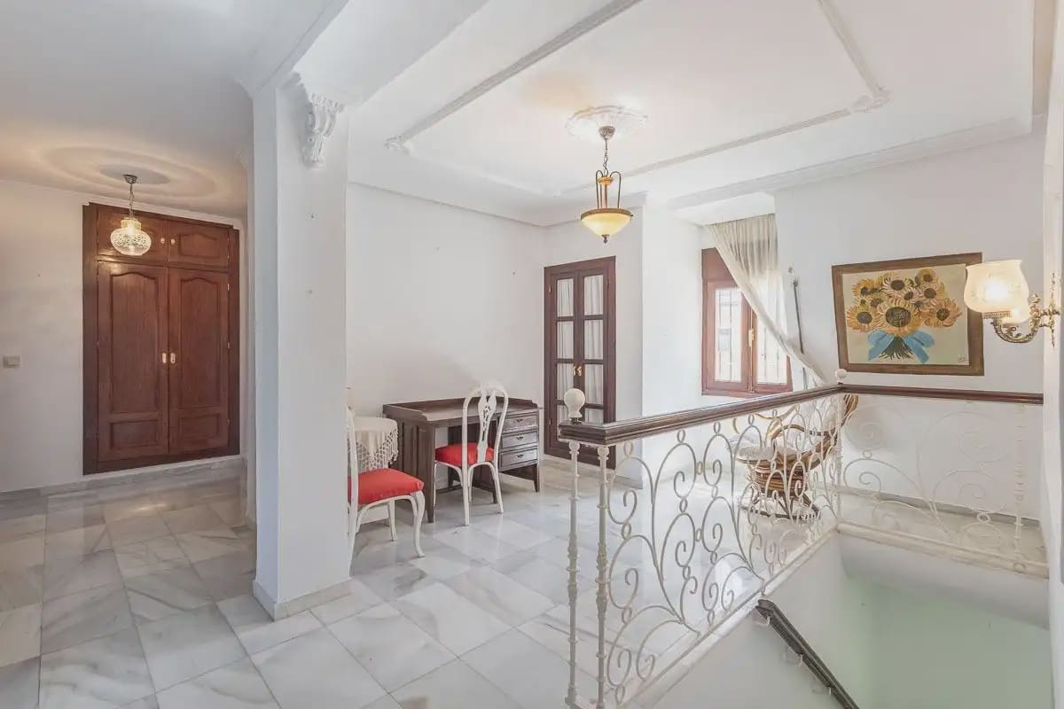 Villa for sale in Purullena with garage - € 249,000 (Ref: 9837108)