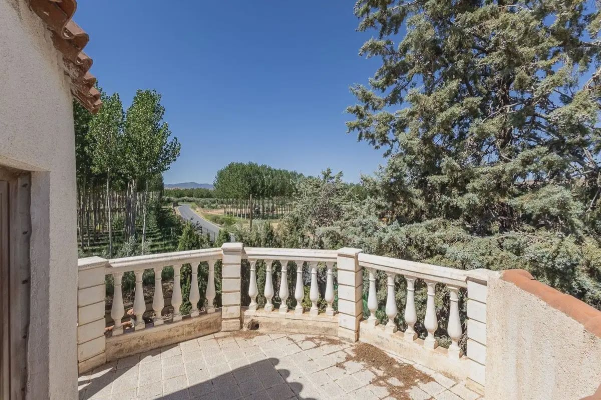 Villa for sale in Purullena with garage - € 249,000 (Ref: 9837108)