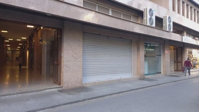 Kommersiell til leie i Centro - Sagrario, Granada by - € 2 200 (Ref: 9837109)