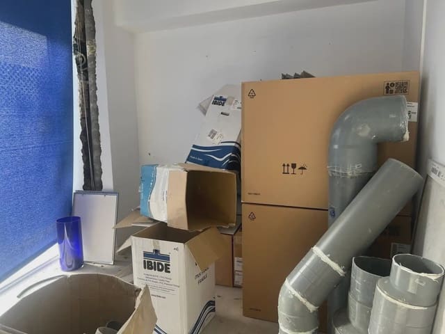 Kommersiell til leie i Centro - Sagrario, Granada by - € 2 200 (Ref: 9837109)