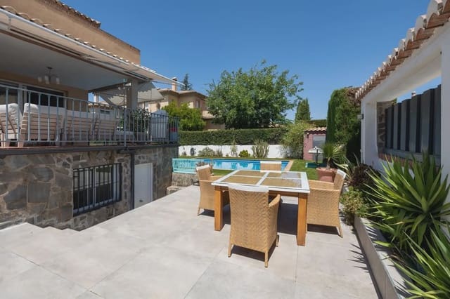 Villa/Maison à vendre à Otura avec piscine garage - 545 000 € (Ref: 9837110)