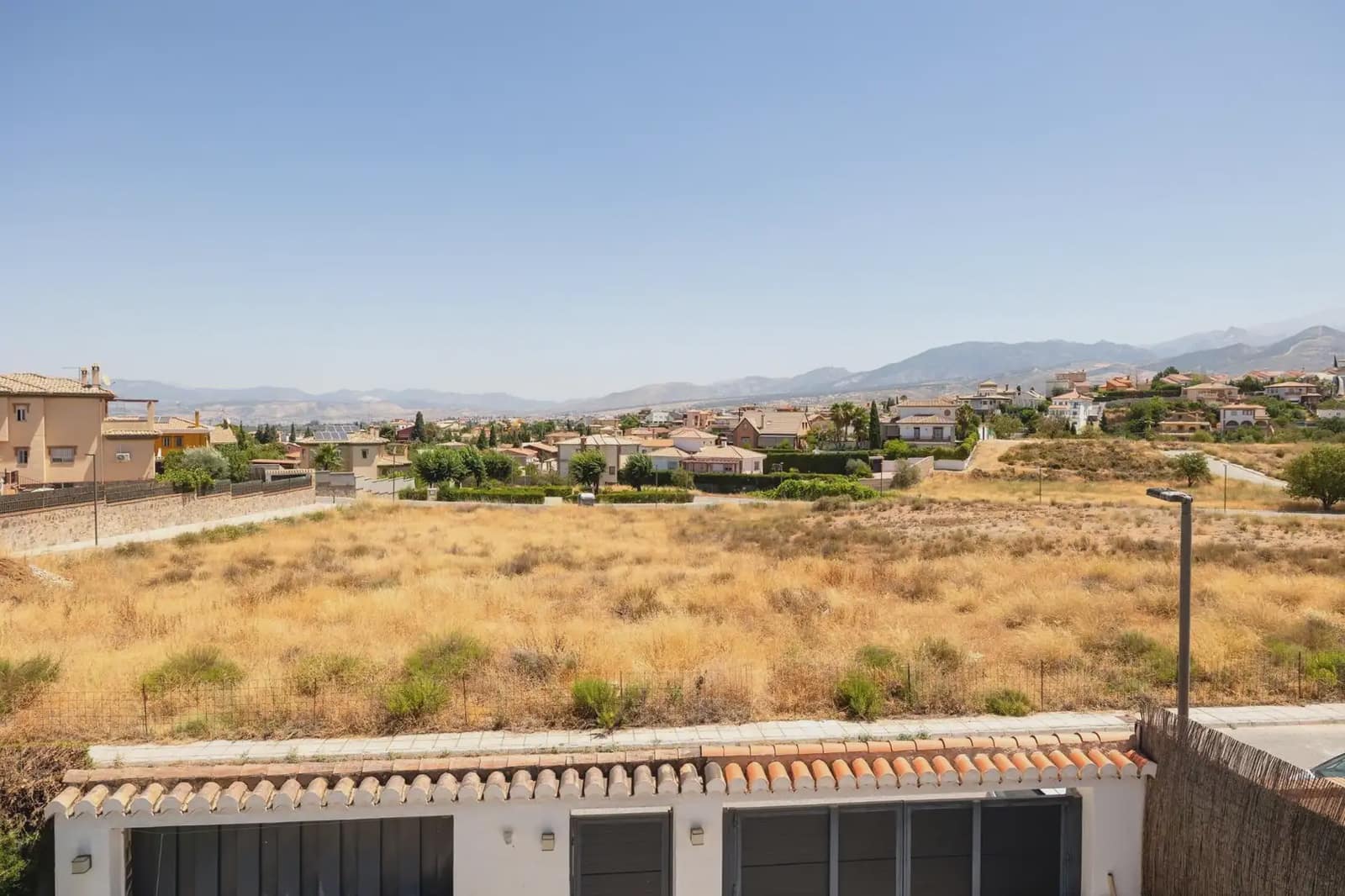 Villa for sale in Otura with pool garage - € 545,000 (Ref: 9837110)