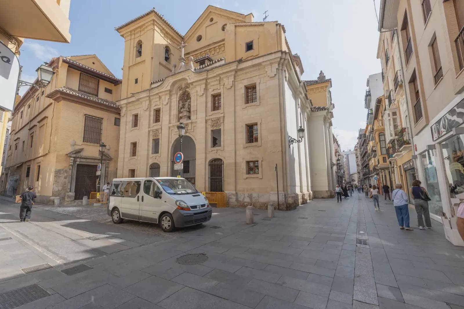 Garage for sale in Granada city - € 58,000 (Ref: 9837111)