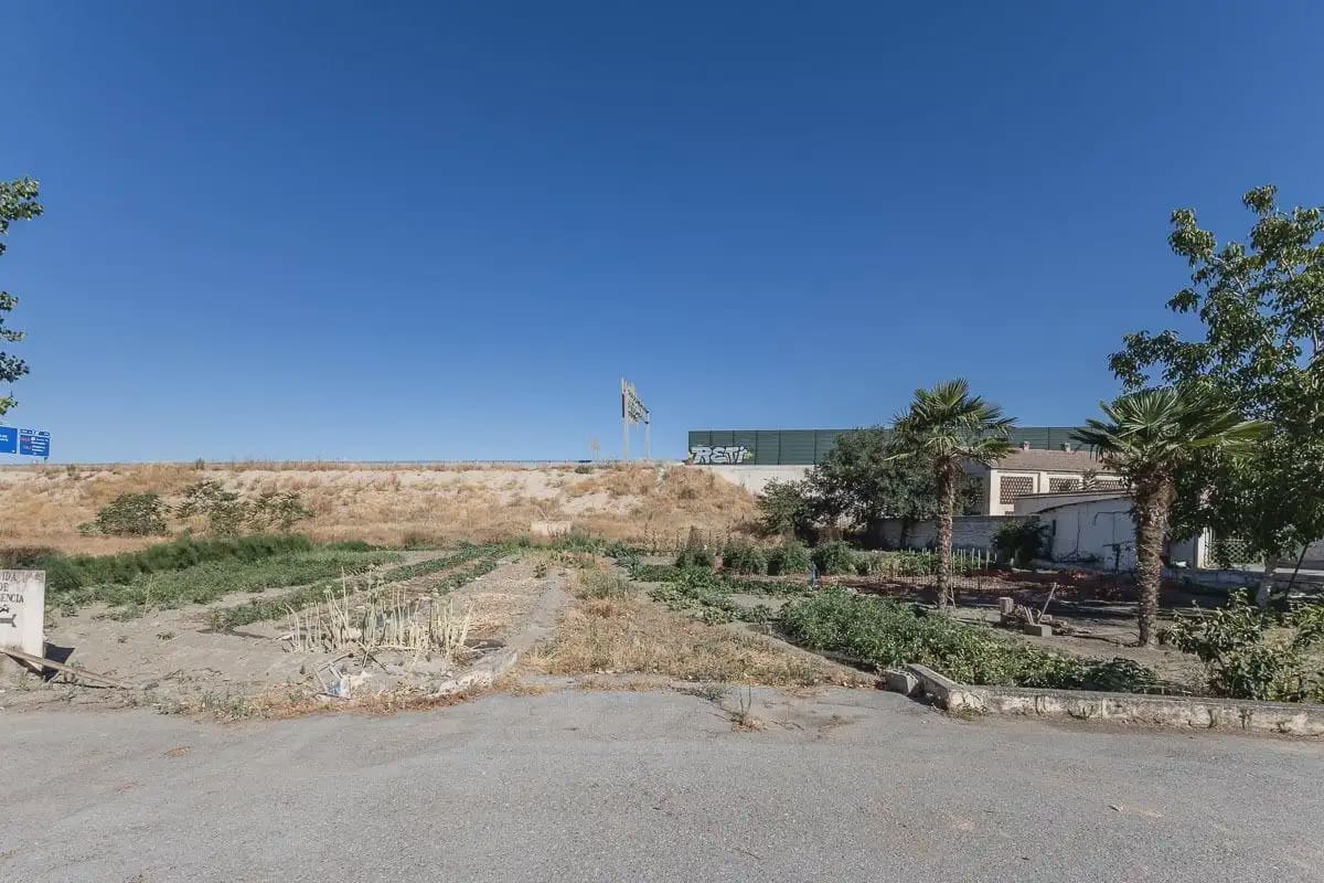 Finca/Herregård til salgs i Granada by med svømmebasseng - € 669 890 (Ref: 9837113)