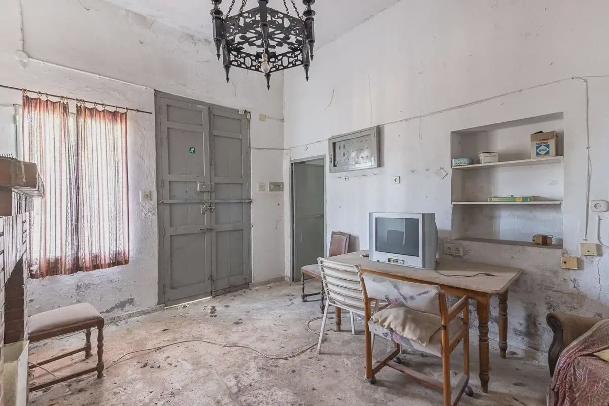 Finca/Herregård til salgs i Granada by med svømmebasseng - € 669 890 (Ref: 9837113)