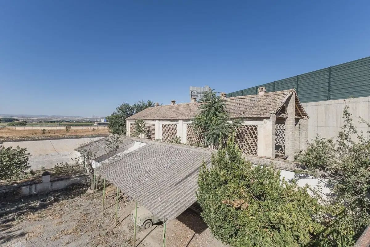 Finca/Herregård til salgs i Granada by med svømmebasseng - € 669 890 (Ref: 9837113)