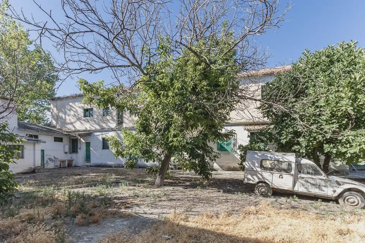 Finca/Herregård til salgs i Granada by med svømmebasseng - € 669 890 (Ref: 9837113)