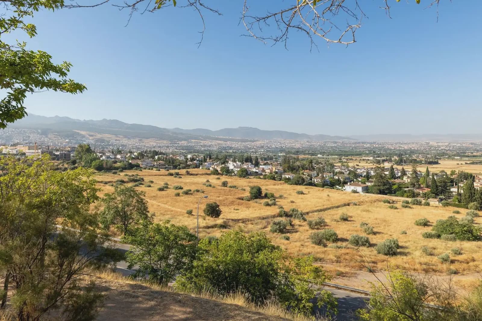 Byggegrund til salg i Granada by - € 204.000 (Ref: 9837114)