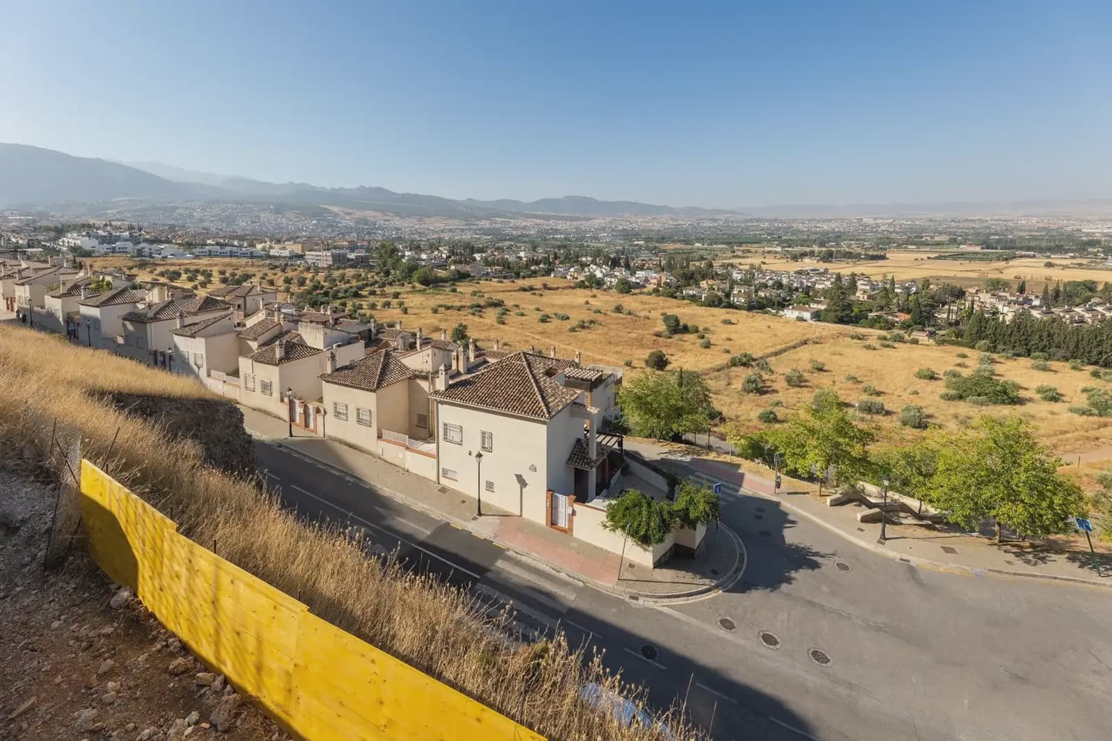 Byggegrund til salg i Granada by - € 204.000 (Ref: 9837114)
