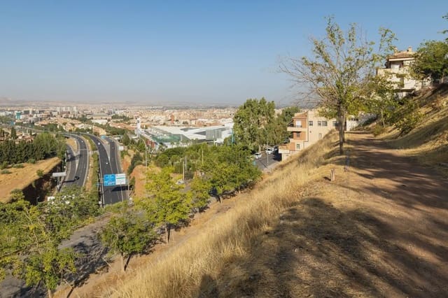 Byggegrund til salg i Bola de Oro - Serrallo, Granada by - € 204.000 (Ref: 9837114)
