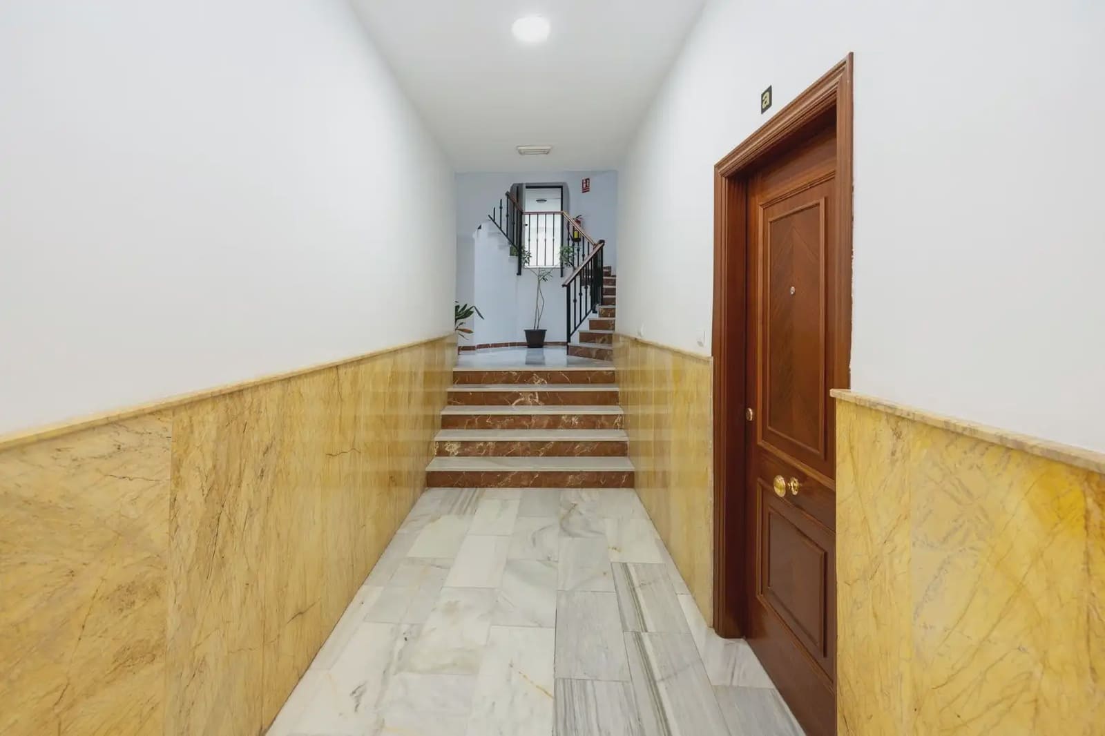 Penthouse til salg i Alhama de Granada - € 115.000 (Ref: 9837115)