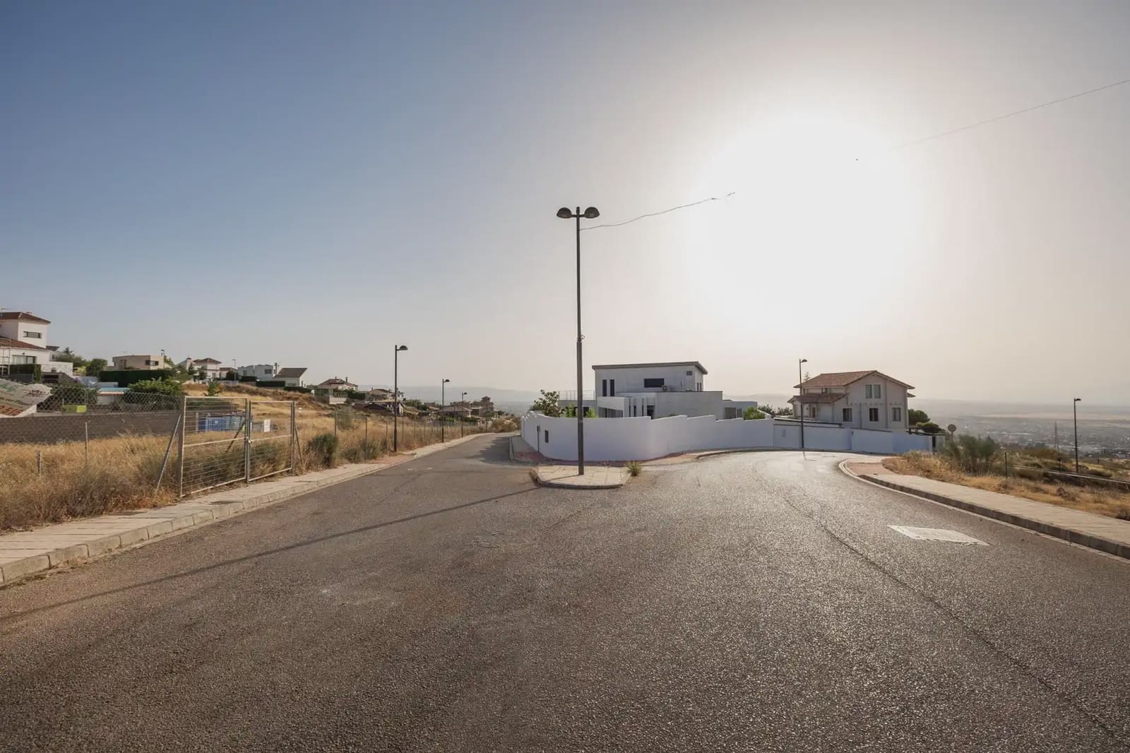 Tontti myytävänä paikassa La Zubia - 129 000 € (Ref: 9837116)
