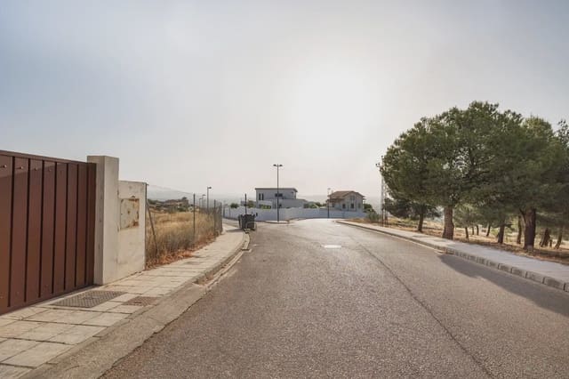 Tontti myytävänä paikassa La Zubia - 129 000 € (Ref: 9837116)
