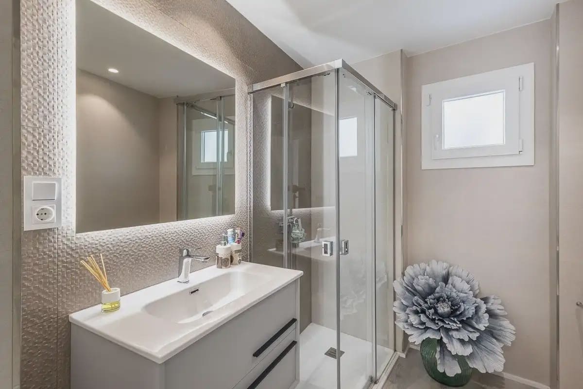 Moradia em Banda para venda em Albolote com piscina garagem - 620 000 € (Ref: 9837118)