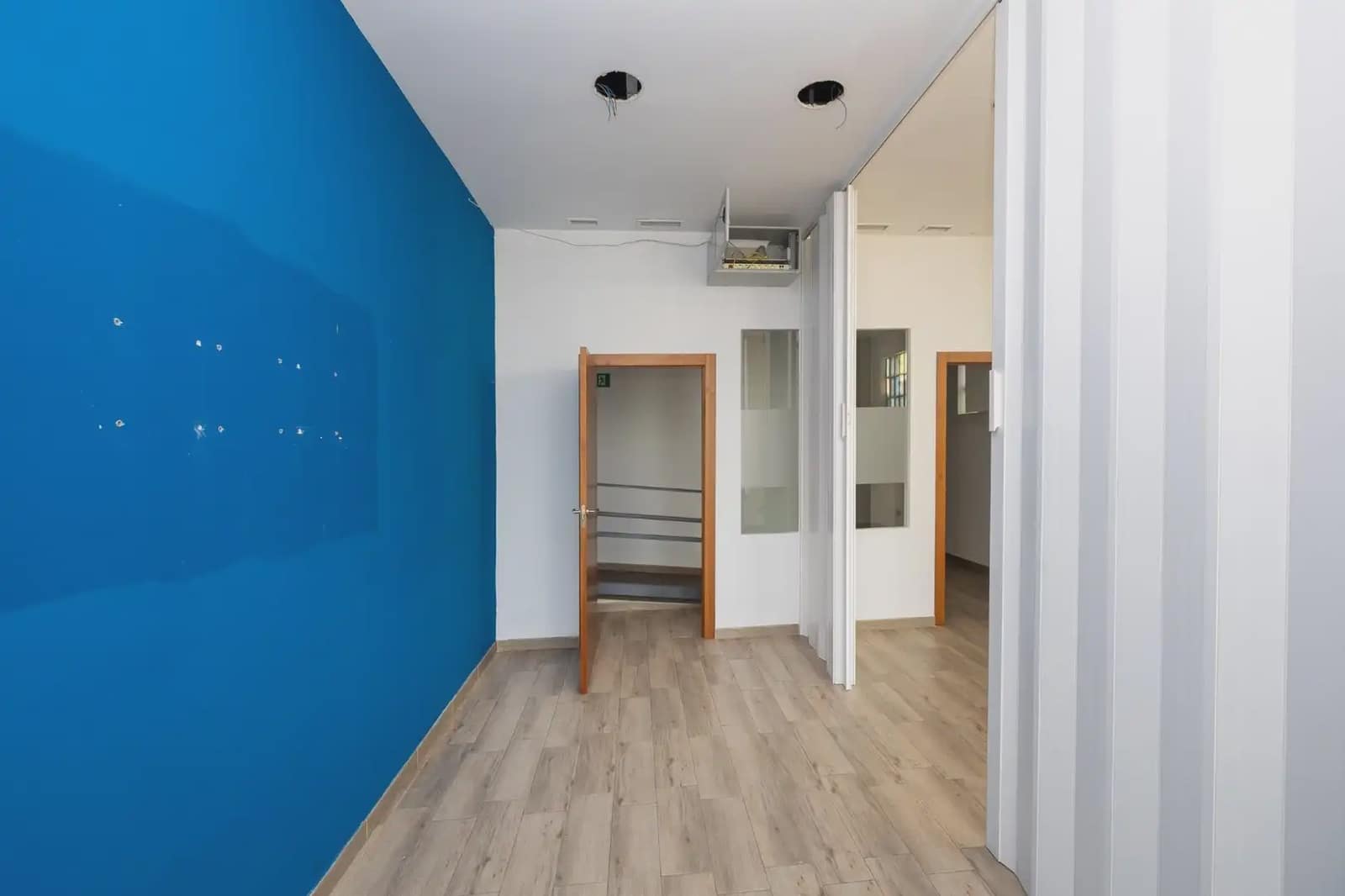 Local Comercial en Granada ciudad en venta - 599.000 € (Ref: 9837119)