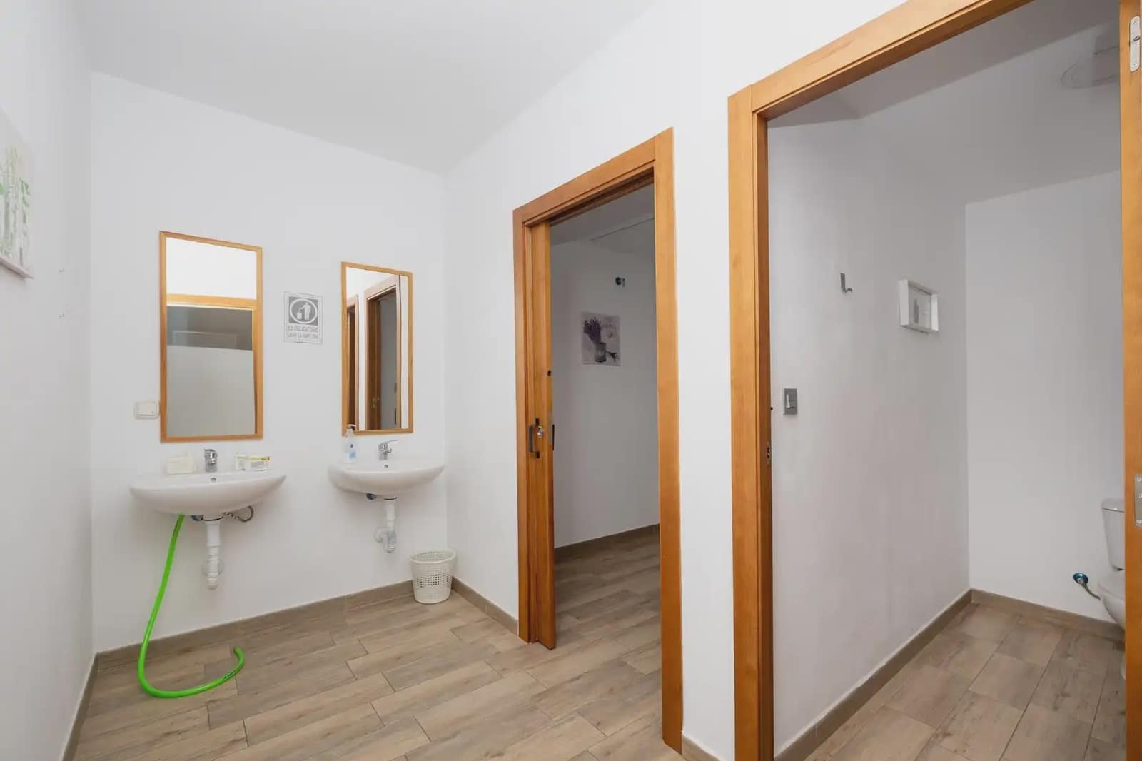 Local Comercial en Granada ciudad en venta - 599.000 € (Ref: 9837119)