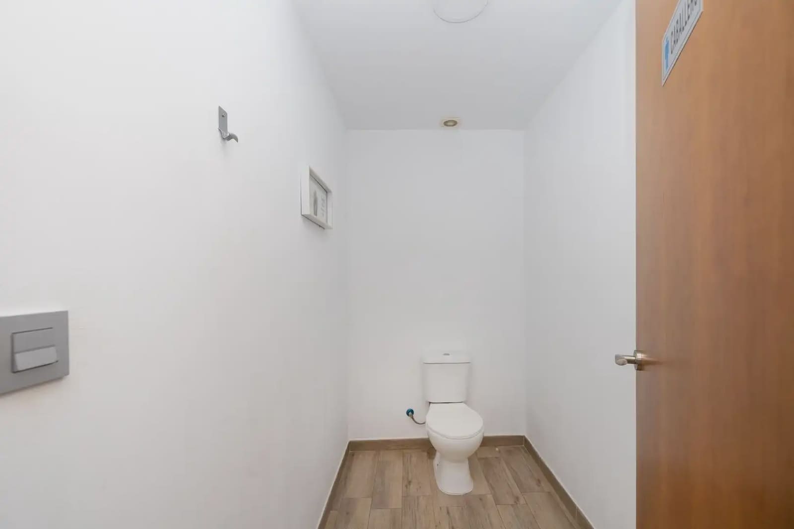 Local Comercial en Granada ciudad en venta - 599.000 € (Ref: 9837119)