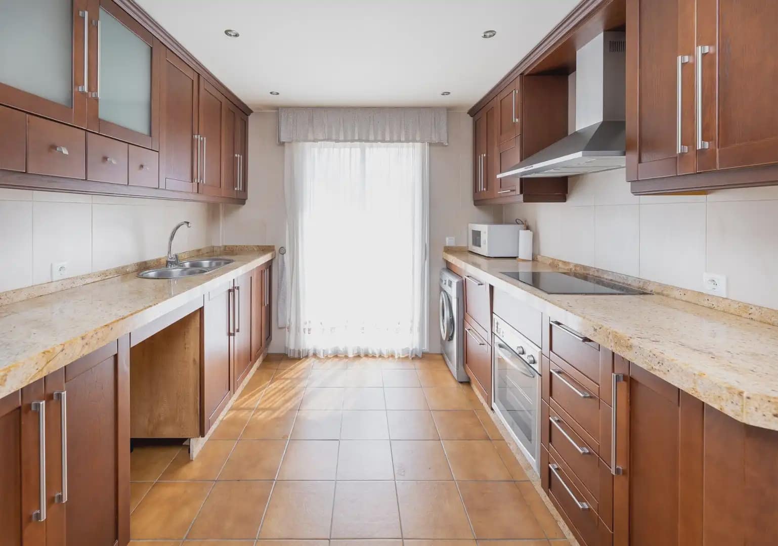 Omakotitalo myytävänä paikassa Ogijares mukana 
autotalli - 309 000 € (Ref: 9837120)