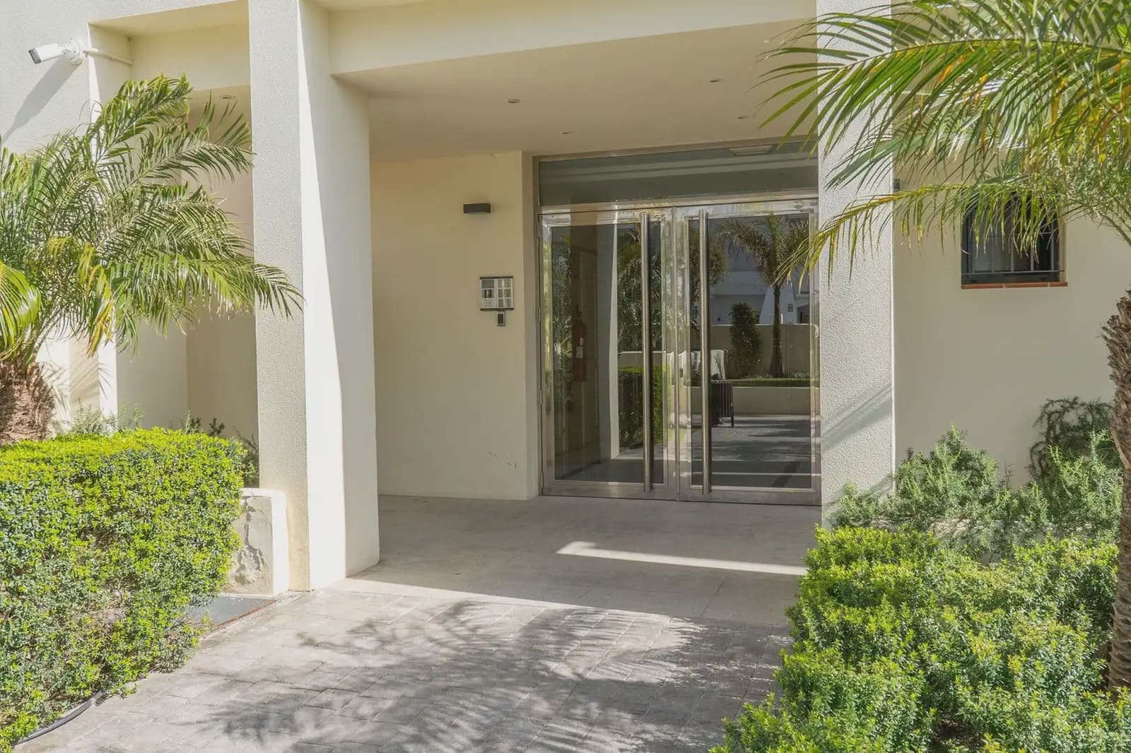 Flat for sale in Motril with pool garage - € 284,900 (Ref: 9837121)