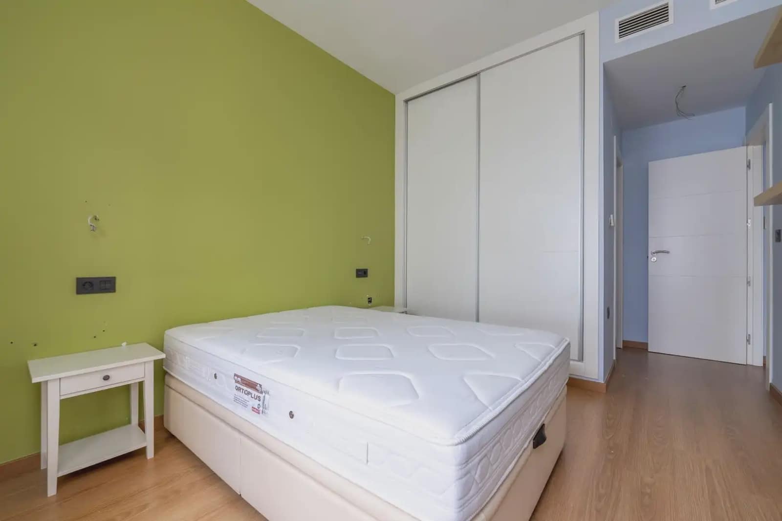 Flat for sale in Motril with pool garage - € 284,900 (Ref: 9837121)