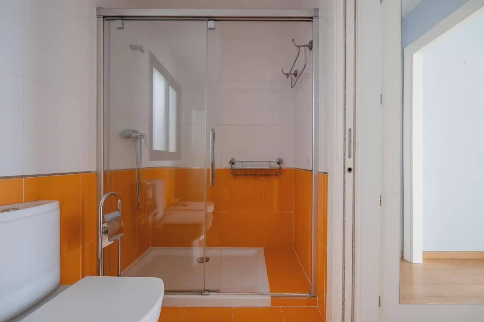 Flat for sale in Motril with pool garage - € 284,900 (Ref: 9837121)