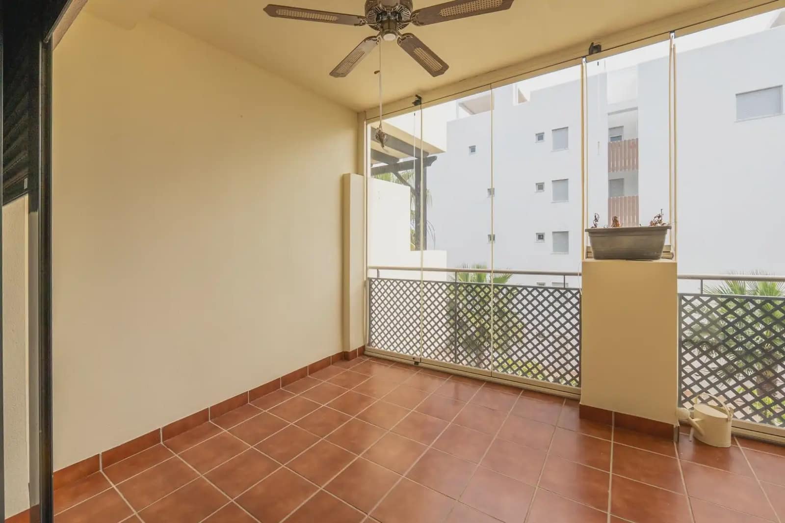 Flat for sale in Motril with pool garage - € 284,900 (Ref: 9837121)