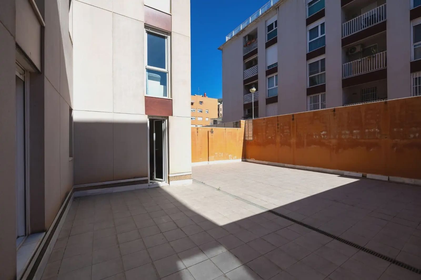 Appartamento in vendita in Granada citta con garage - 218.332 € (Rif: 9837123)