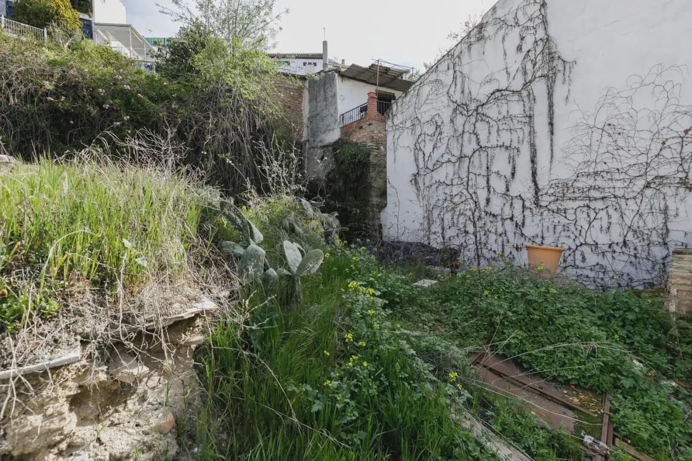 Byggegrund til salg i Granada by - € 190.000 (Ref: 9837125)