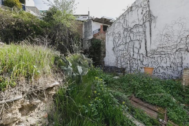 Tomt till salu i Albaicin, Granada stad - 190 000 € (Ref: 9837125)