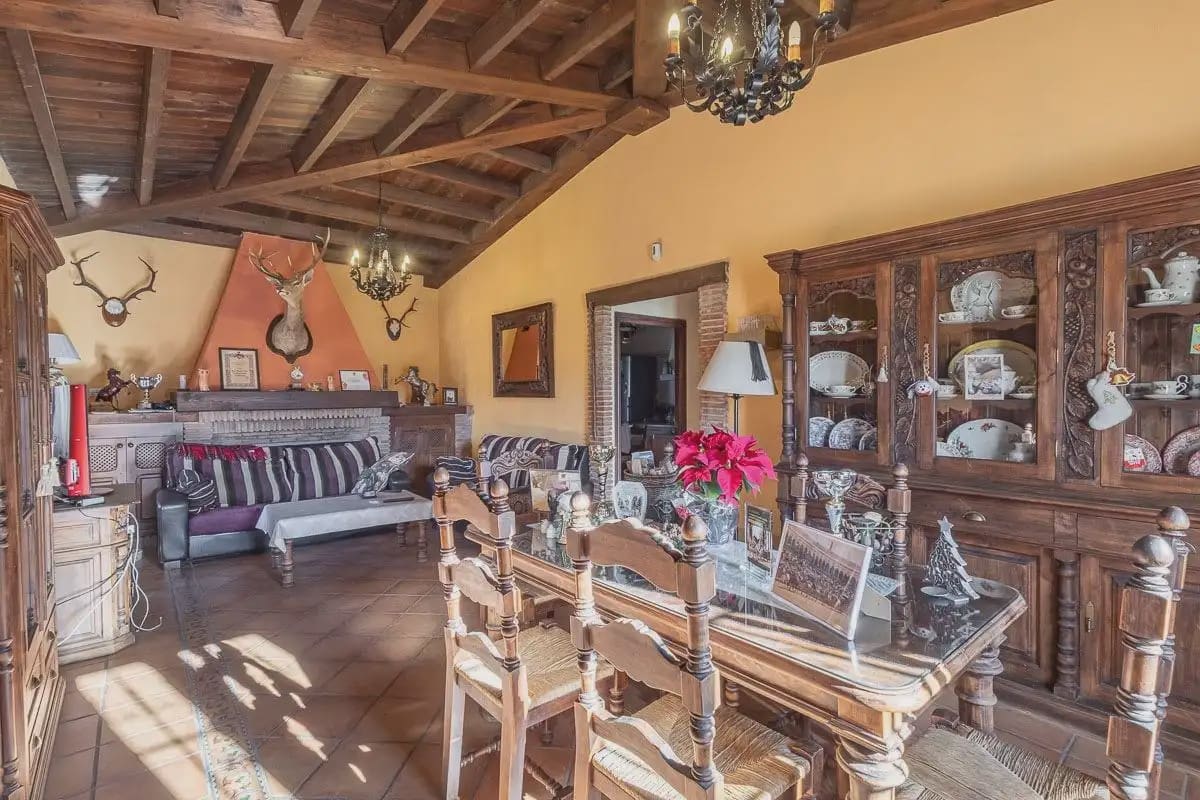 Villa te koop in La Zubia met garage - € 795.000 (Ref: 9837127)