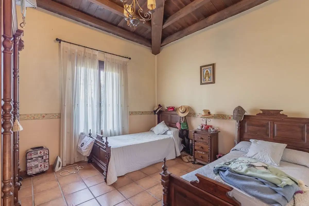 Villa te koop in La Zubia met garage - € 795.000 (Ref: 9837127)