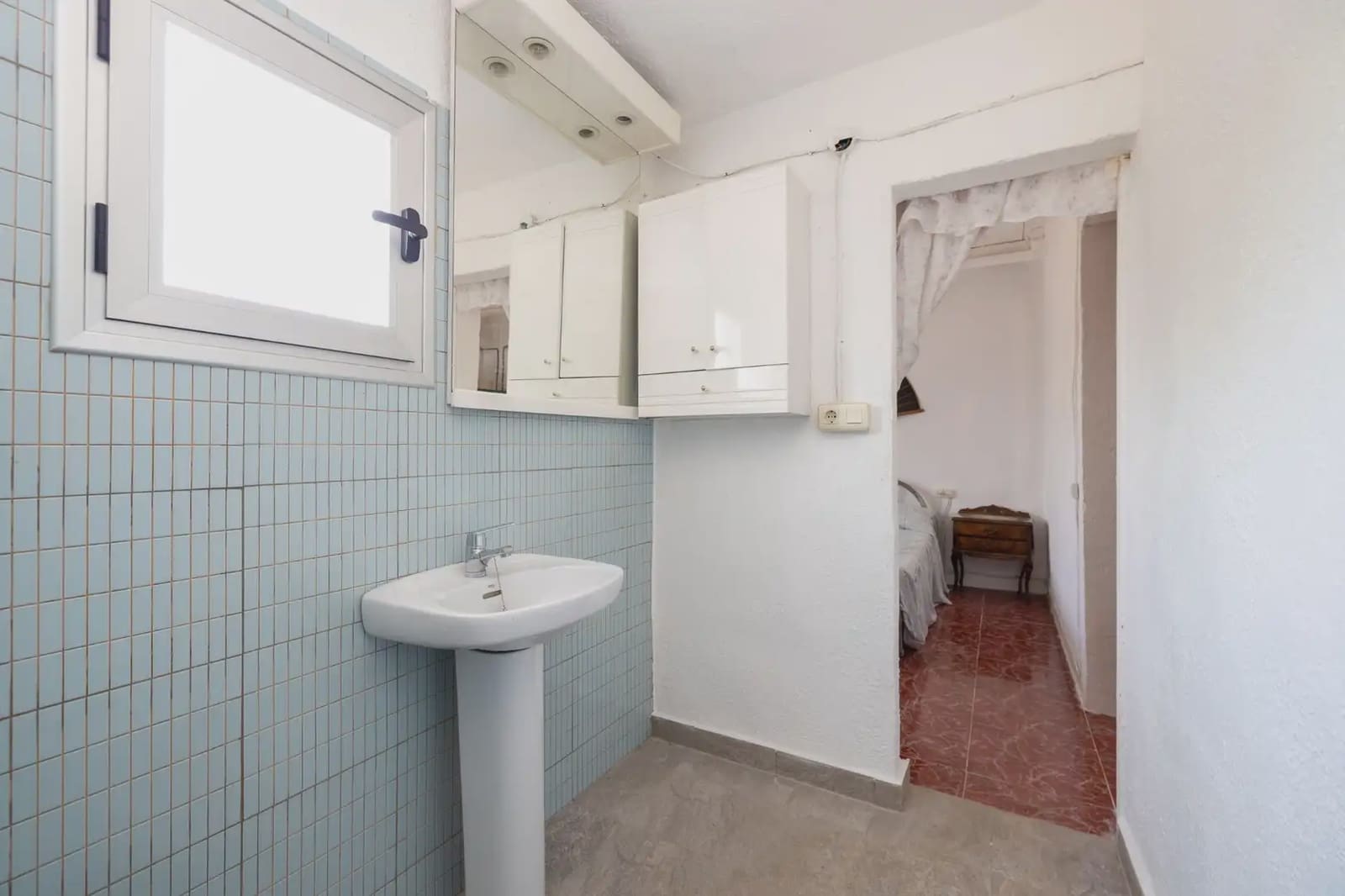 Finca/Country House for sale in Moraleda de Zafayona with garage - € 79,900 (Ref: 9837128)