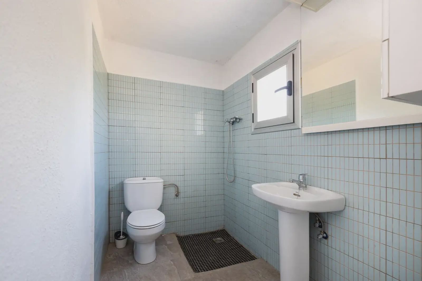 Finca/Country House for sale in Moraleda de Zafayona with garage - € 79,900 (Ref: 9837128)