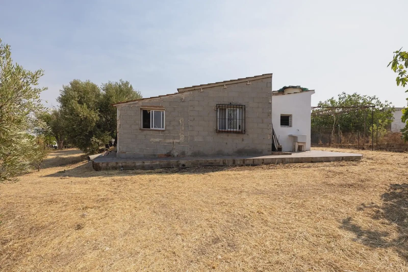 Finca/Country House for sale in Moraleda de Zafayona with garage - € 79,900 (Ref: 9837128)