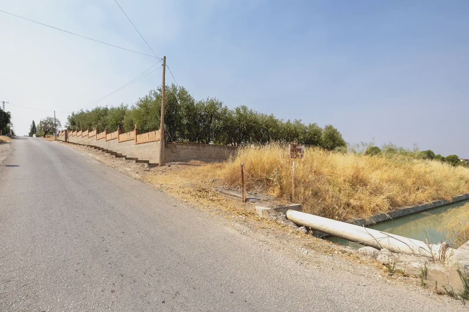 Finca/Country House for sale in Moraleda de Zafayona with garage - € 79,900 (Ref: 9837128)