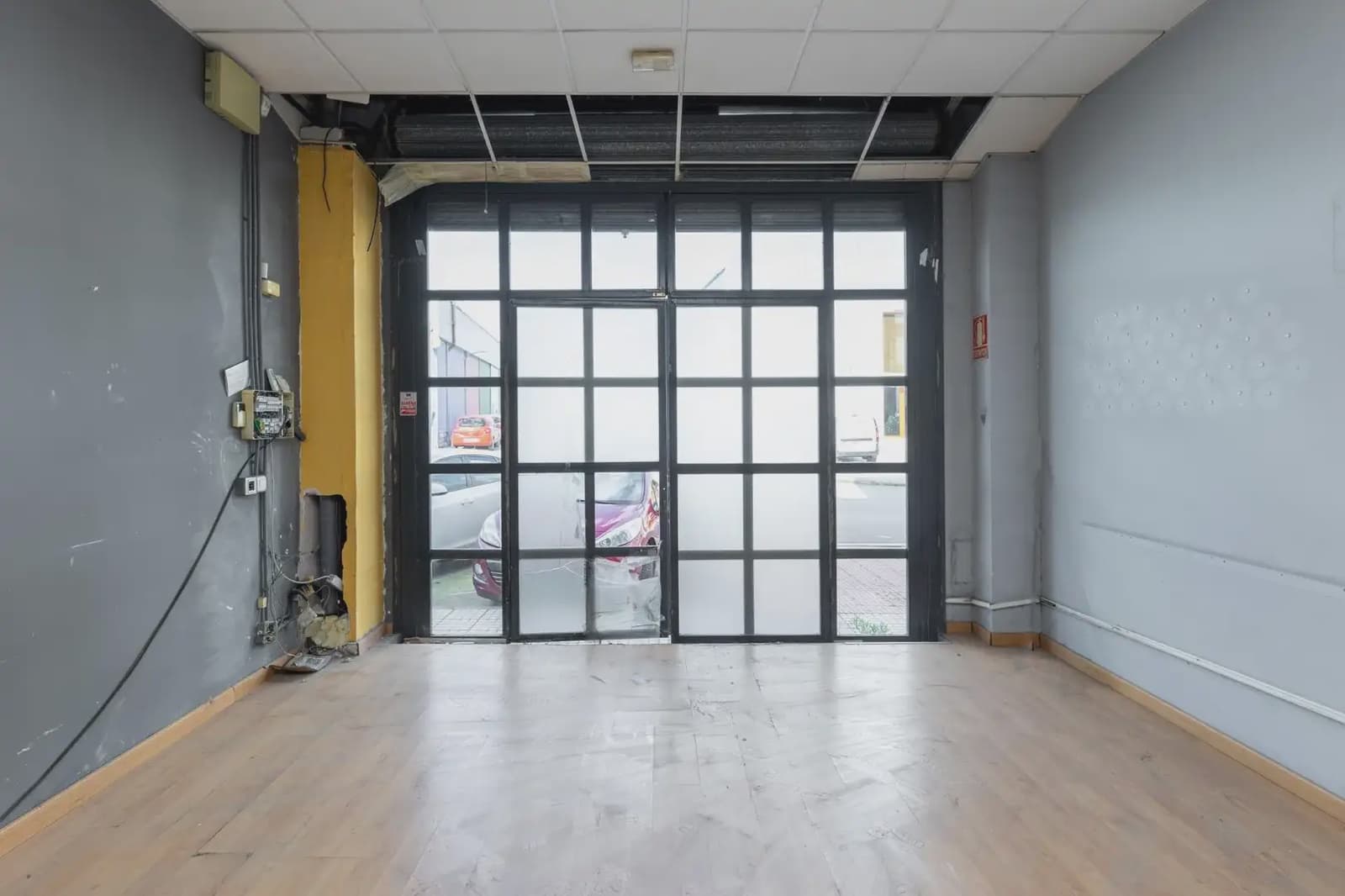 Local Comercial en Peligros en venta - 109.000 € (Ref: 9837130)