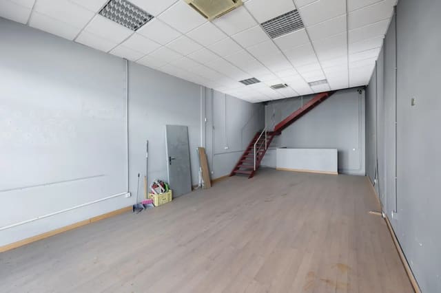 Erhverv til salg i Peligros - € 109.000 (Ref: 9837130)