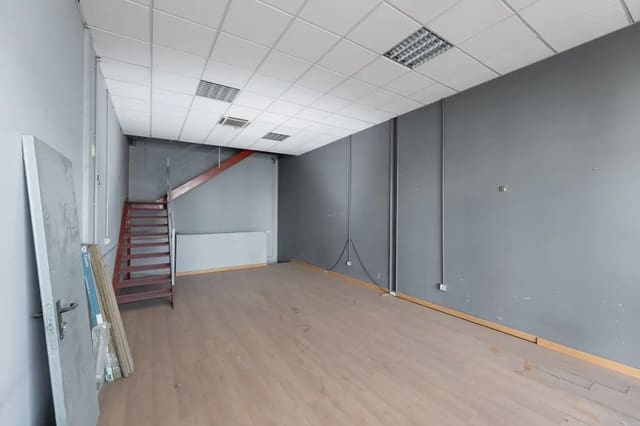 Erhverv til salg i Peligros - € 109.000 (Ref: 9837130)