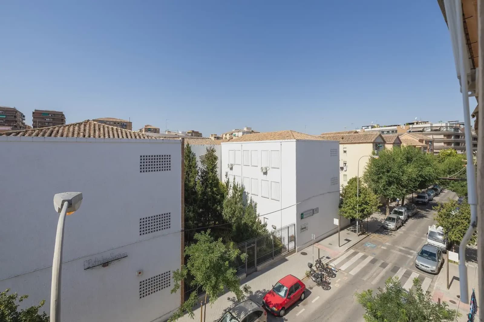 Lejlighed til salg i Granada by - € 180.000 (Ref: 9837131)